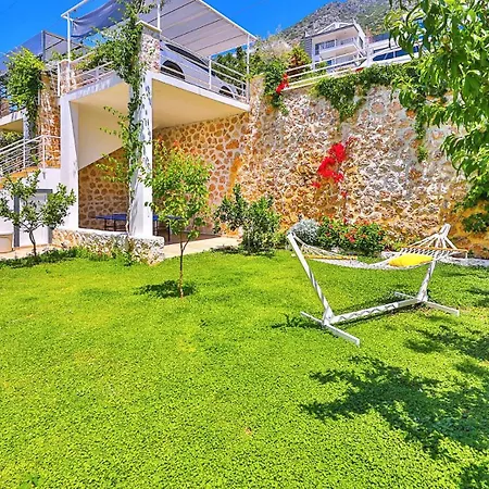 3 Bedroom 5006 *